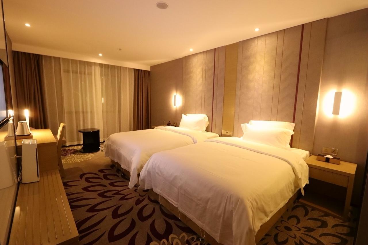 Lavande Hotel Foshan Yiwu Commodities City Esterno foto
