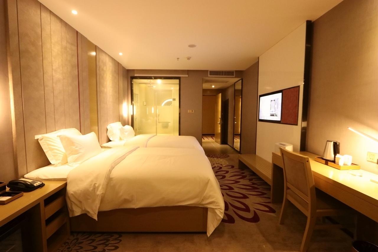 Lavande Hotel Foshan Yiwu Commodities City Esterno foto