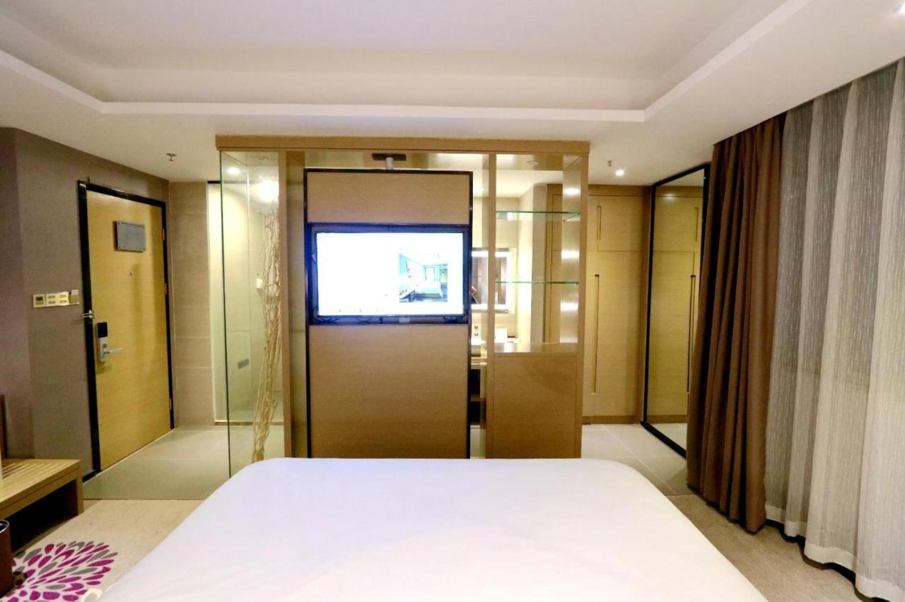 Lavande Hotel Foshan Yiwu Commodities City Esterno foto